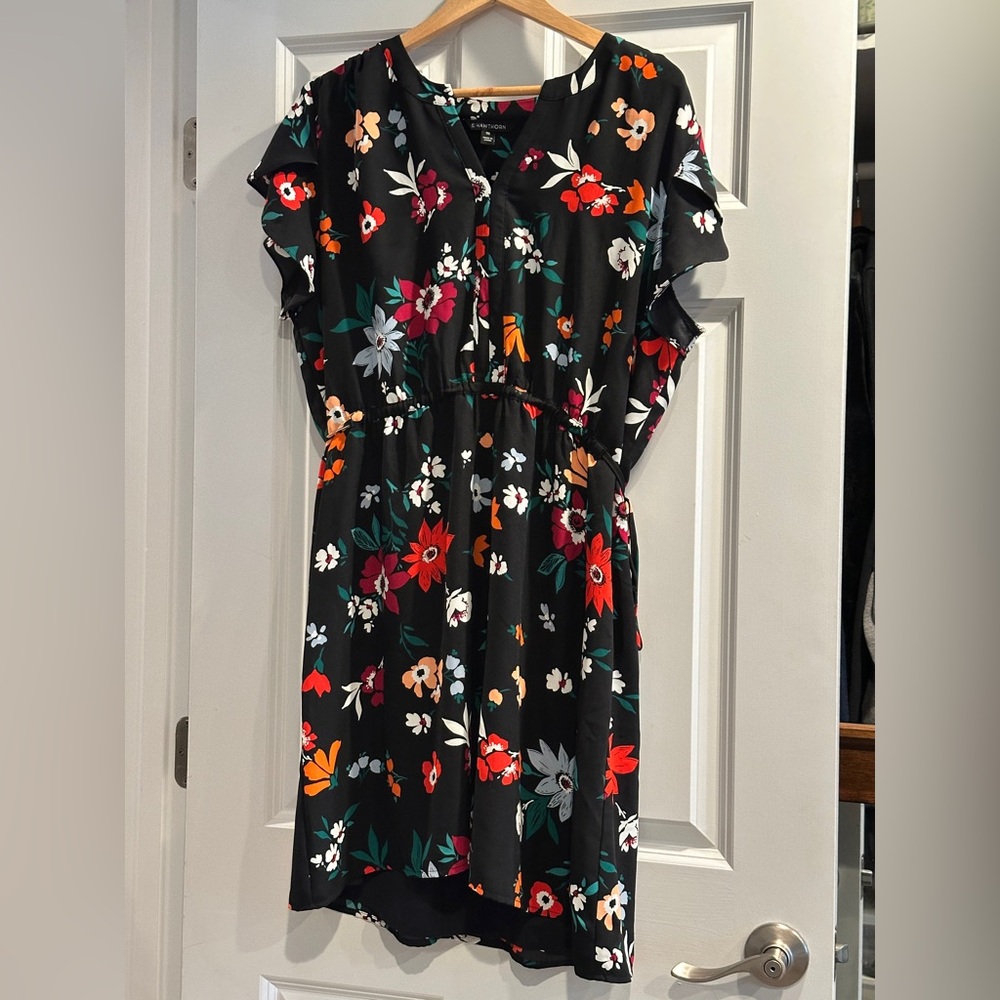 41 Hawthorn Floral V-Neck Women's Dress with Elastic Waist (Stitch Fix)
